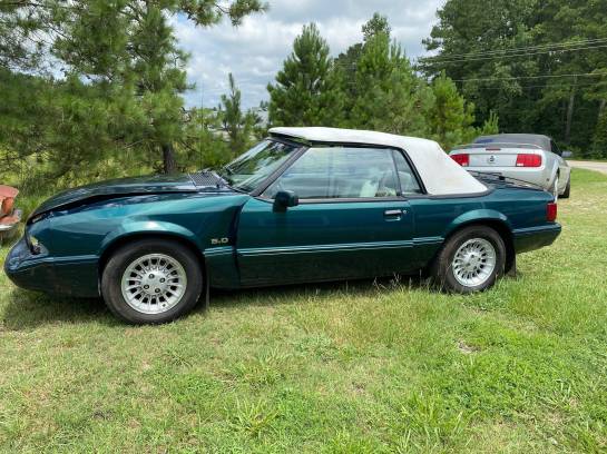 1990 Ford Mustang 5.0 Automatic Convertible - Image 1