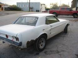 1967 Ford Mustang 302 - White - Image 3