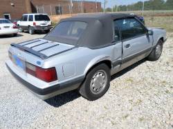 1993 Ford Mustang Convertible 2.3 - Image 2