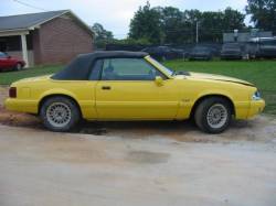 1991 Ford Mustang 5.0 HO T-5 Five Speed - Yellow - Image 2