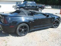 99-04 Ford Mustang Convertible 4.6 Automatic - Black - Image 2