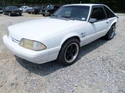87-93 Ford Mustang Hatchback 5 Automatic - White - Image 2