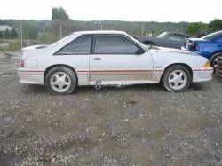 87-93 Ford Mustang Hatchback 5 Manual - White - Image 3