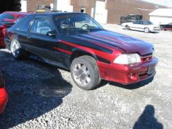 87-93 Ford Mustang Hatchback 5 Automatic - Red & Black - Image 3