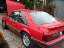 87-93 Ford Mustang Hatchback 5 Automatic - Red