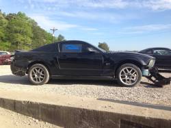 2006 Ford Mustang-Black - Image 2