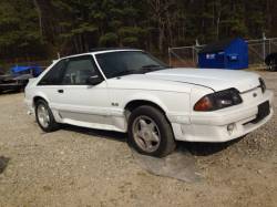 1990 Ford Mustang White Hatchback - Image 2