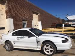 1995 White Coupe Ford Mustang - Image 3