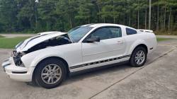 2006 Ford Mustang Coupe - Image 2