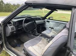 1993 Ford Mustang LX Convertible 2.3L - Image 5