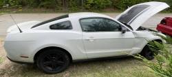2011 Ford Mustang V6 - Image 3